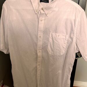 Men's white Short-Sleeve Button-Down Pocket Shirt